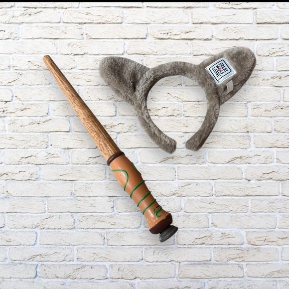 Great Wolf Lodge Ear Headband and Wooden Wand Set - Picture 2 of 3